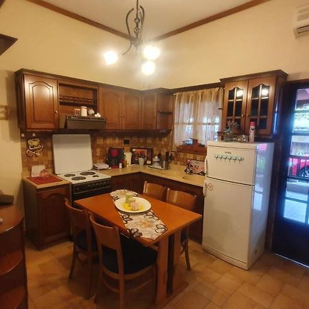 Adorable 2 Floors Two Bedroom Vacation Maisonette Nea Poteidaia Exterior foto