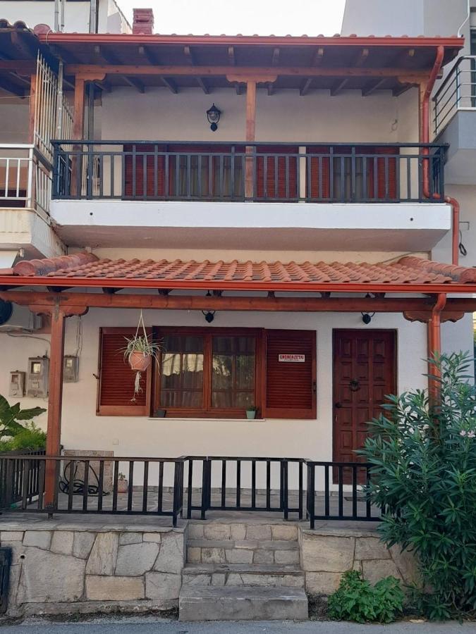 Adorable 2 Floors Two Bedroom Vacation Maisonette Nea Poteidaia Exterior foto